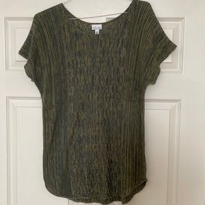 Light weight sweater